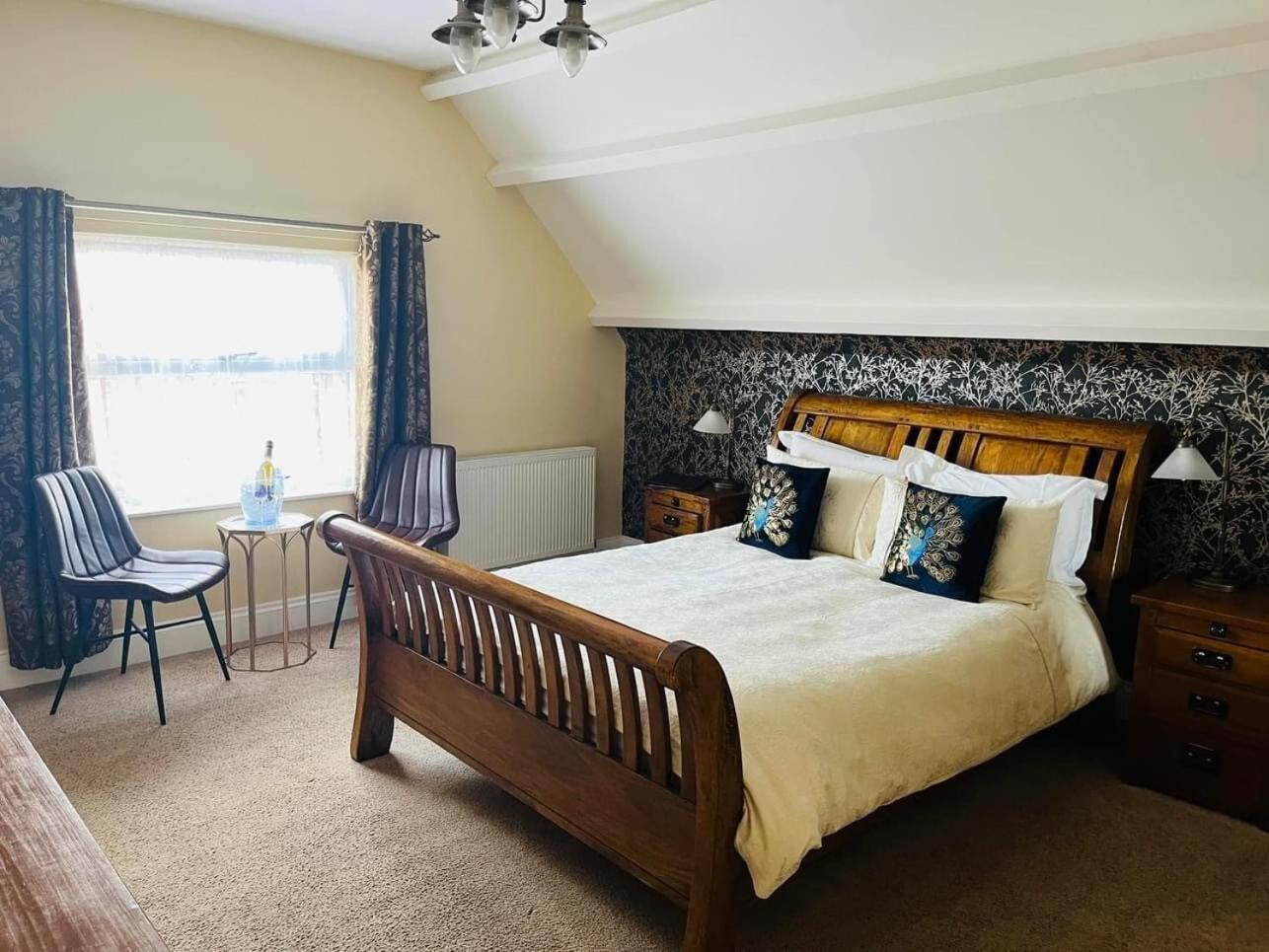 Abbotsleigh Of Whitby Bed & Breakfast Ngoại thất bức ảnh